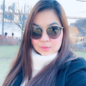 Meet your Posher, Danna marie